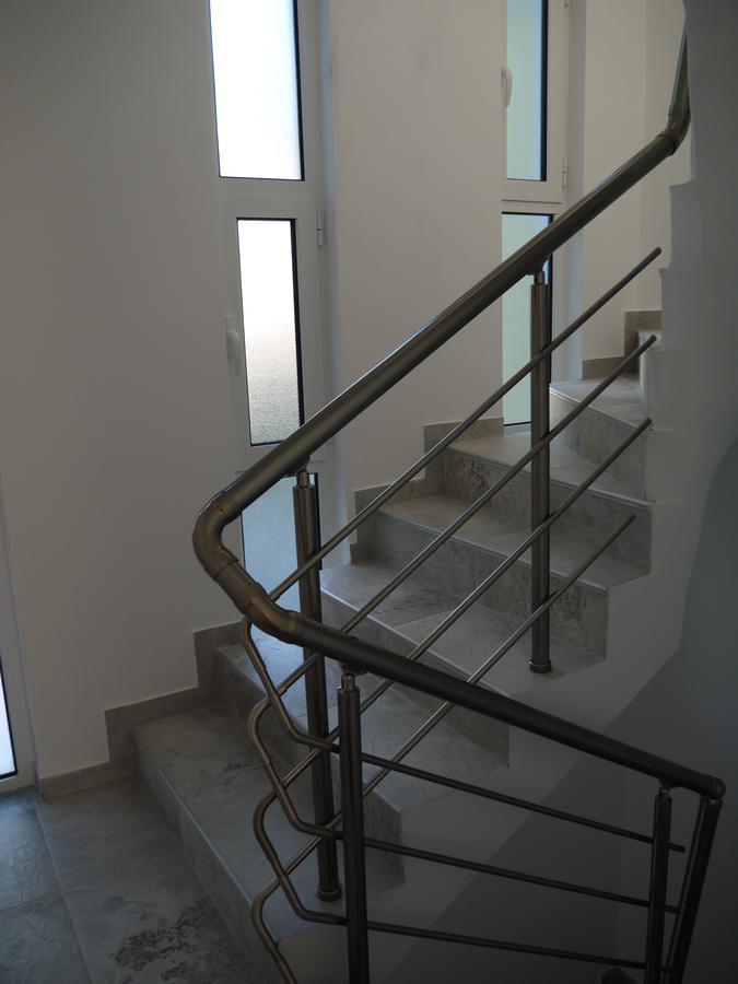 Crystalsky Apartment Dobra Voda Ngoại thất bức ảnh