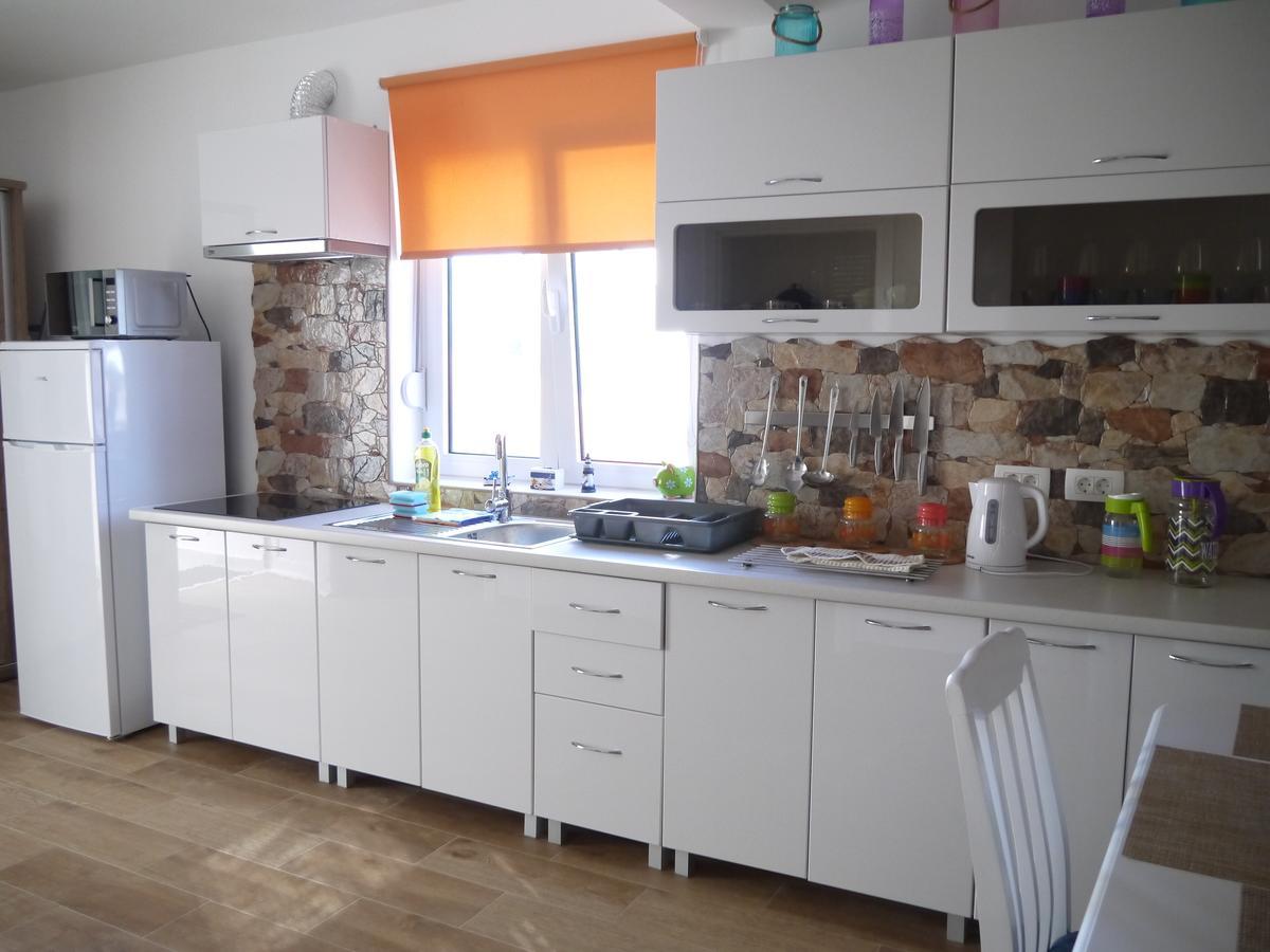 Crystalsky Apartment Dobra Voda Ngoại thất bức ảnh