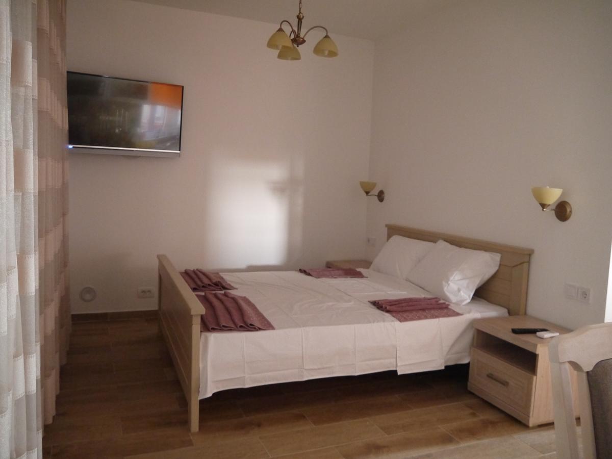 Crystalsky Apartment Dobra Voda Ngoại thất bức ảnh